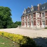 Bed and breakfast Chateau Du Mont De Guny