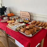 Bed and breakfast Chateau Du Mont De 3*
