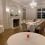 Bed and breakfast Chateau Du Mont De Guny