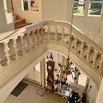 Chateau Du Mont De Guny