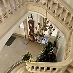 Chateau Du Mont De Guny