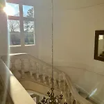 Bed and breakfast Chateau Du Mont De Guny