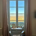Chateau Du Mont De Bed & Breakfast