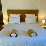Chateau Du Mont De Bed & Breakfast