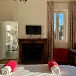 Chateau Du Mont De 3*