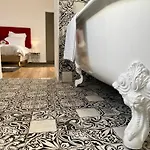 Chateau Du Mont De 3*