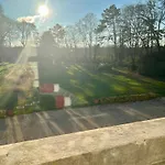 Bed & Breakfast Chateau Du Mont De 3*