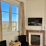 Chateau Du Mont De Bed & Breakfast