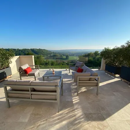 Chateau Du Mont De 3*
