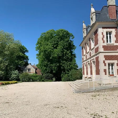 Chateau Du Mont De 3*