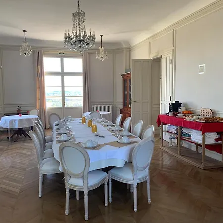 Chateau Du Mont De Guny