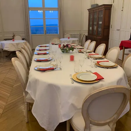 Chateau Du Mont De Guny