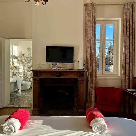 Chateau Du Mont De 3*
