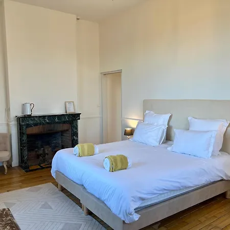 Bed & Breakfast Chateau Du Mont De