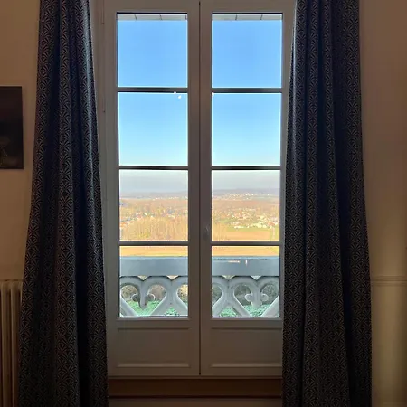 Chateau Du Mont De Bed & Breakfast