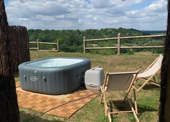 Bed & Breakfast Chateau Du Mont De Guny