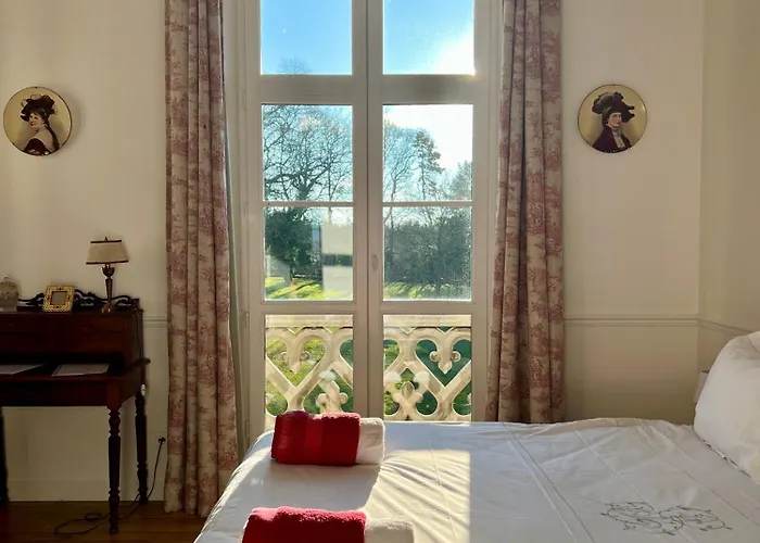 Chateau Du Mont De Bed & Breakfast 3*